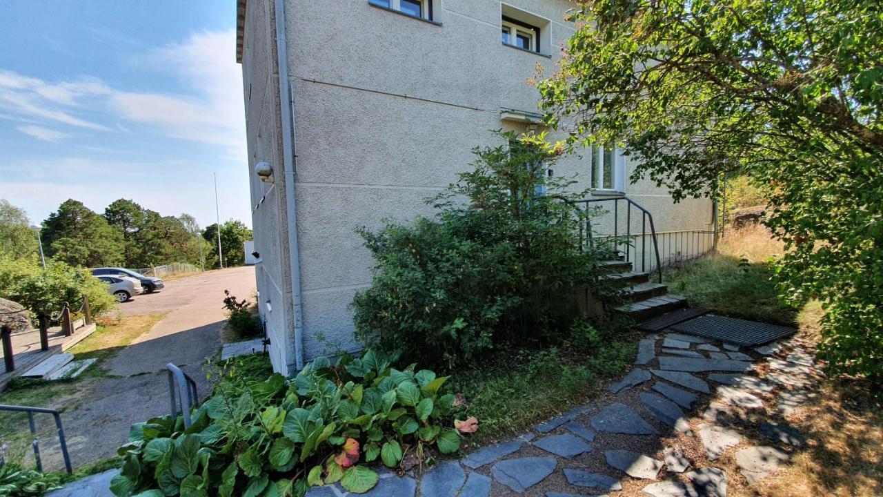 Gasthaus Vanha-Merivartioasema Kotka Exterior foto